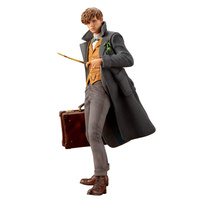 Kotobukiya ArtFX+ Fantastic Beasts The Crimes of Grindelwald Newt Scamander 1:10 Art Scale Statue