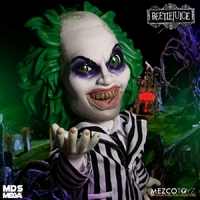 Mezco Toyz MDS Beetlejuice 15-Inch Mega Scale Talking Figure