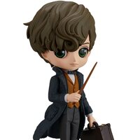 Banpresto Q Posket Fantastic Beasts and Where to Find Them Newt Scamander II Figure (Version A)
